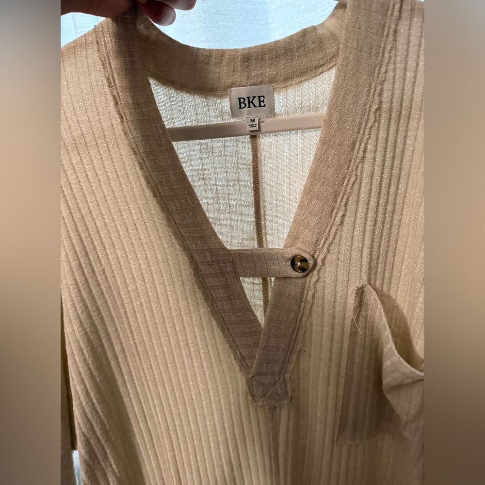 BKE Beige Knit Long sleeve Blouse Medium - Picture 3 of 5